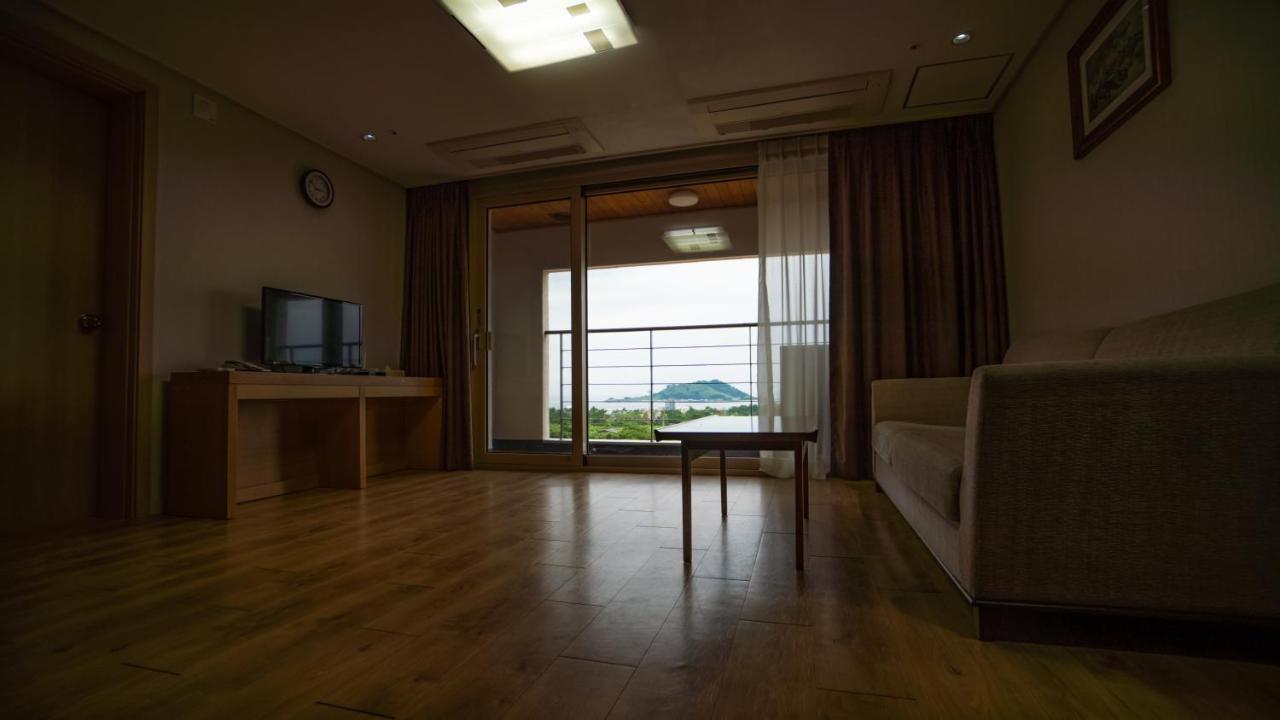 Hi Jeju Hotel Luaran gambar